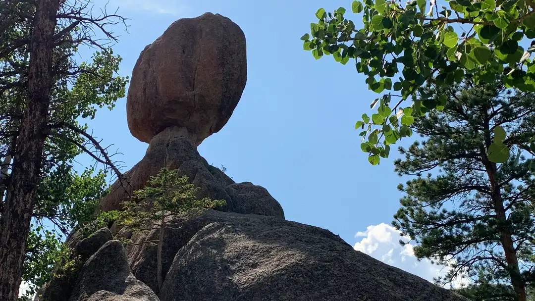 Hiking to Balanced Rock in Rocky Mountain National Park